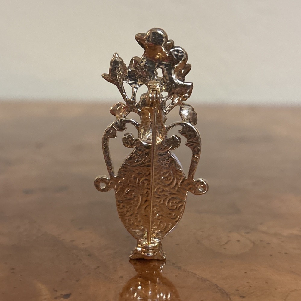1928 Brand Vintage Gold Tone Faux Pearl Flower Bouquet In Vase Brooch Pin - Picture 4 of 5